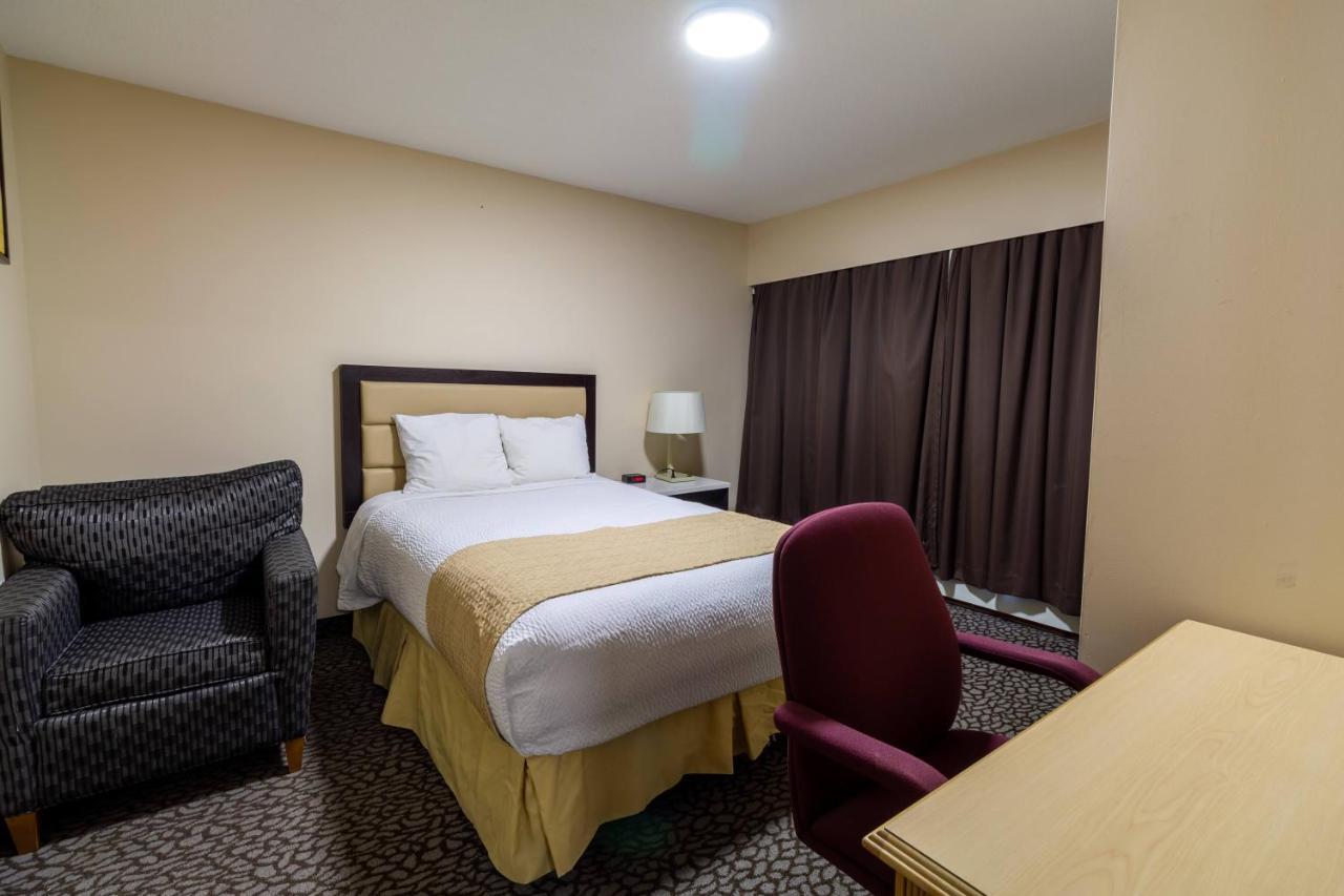 North Star Inn & Suites Prince George Esterno foto