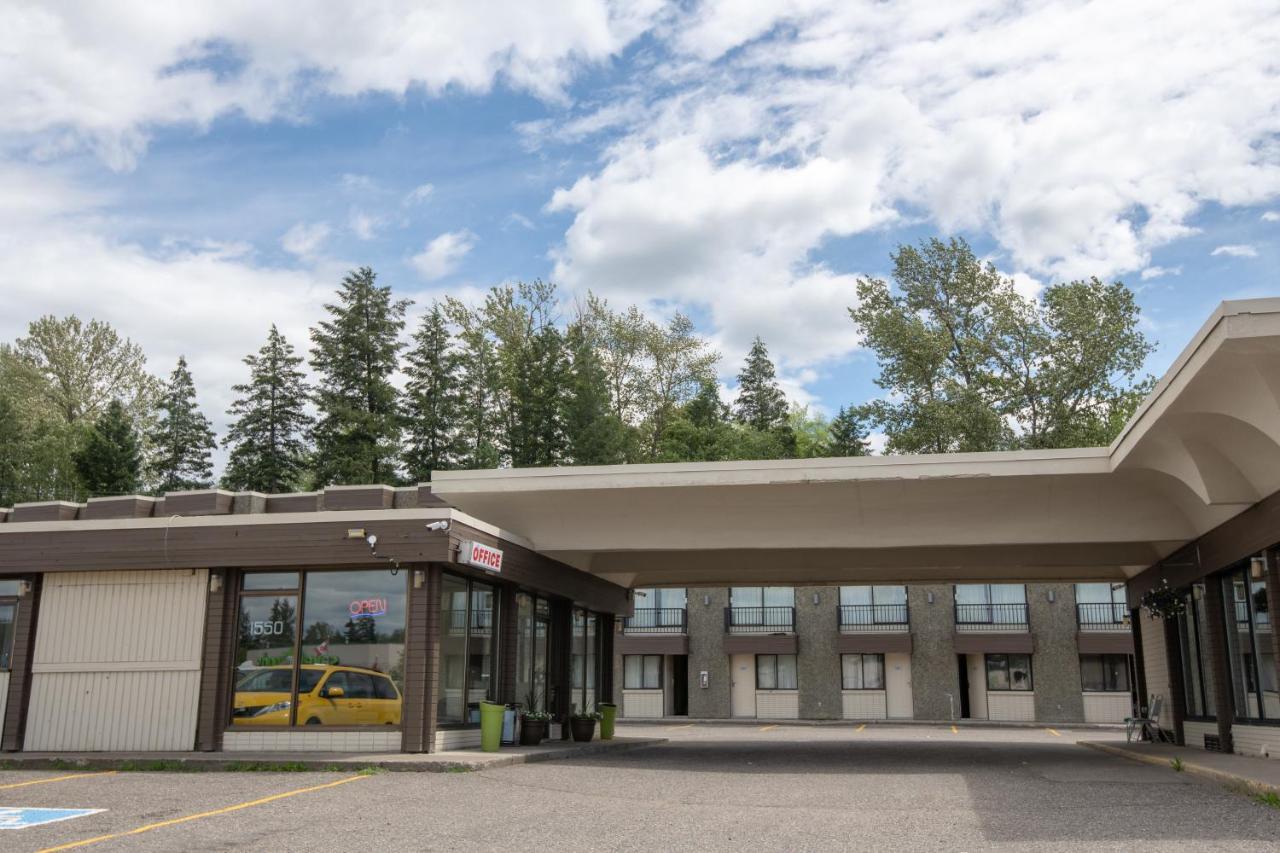 North Star Inn & Suites Prince George Esterno foto